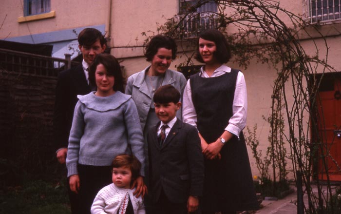 034May64ElwellFamilyGroup